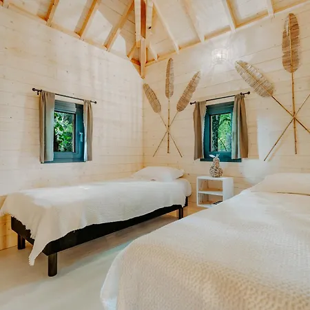 Les Girondines-lodges & Martillac
