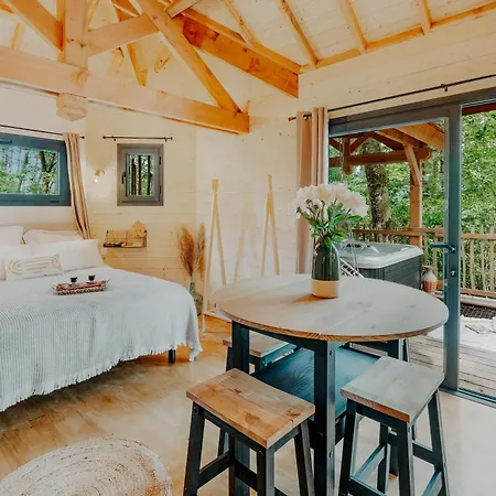 Les Girondines-lodges & Martillac
