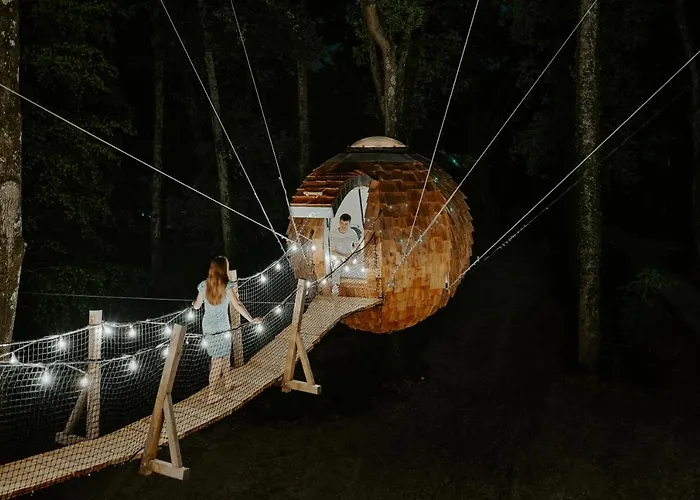 Les Girondines-lodges & مارتيلاك