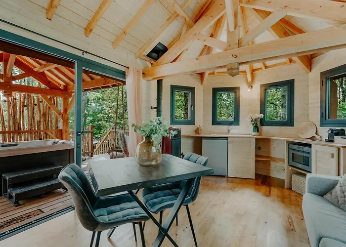 Les Girondines-lodges & * Martillac